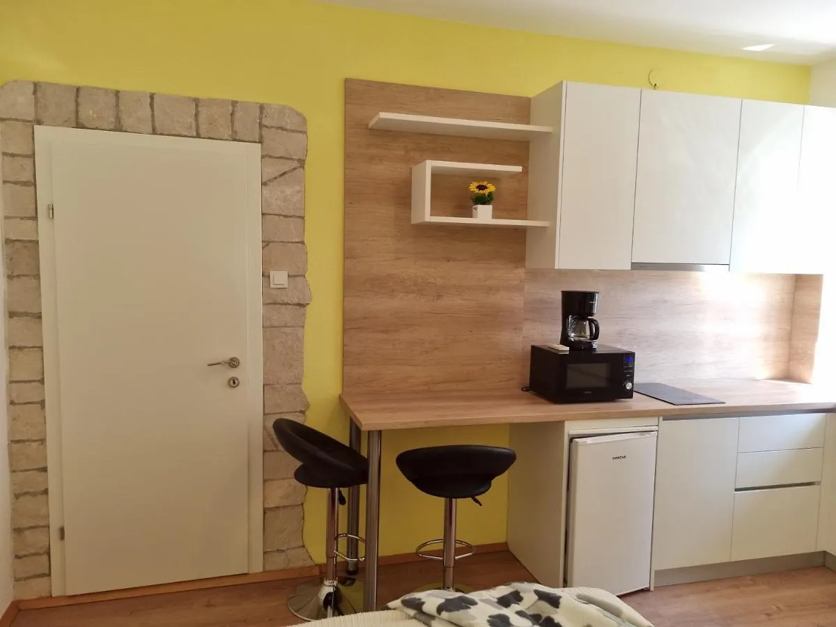 Ferienwohnung Lory Pula Apartment